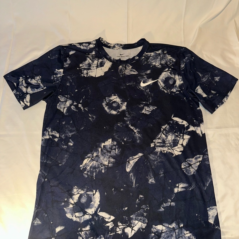 Nike Men's Blue Tie-Dye Short Sleeve Tee